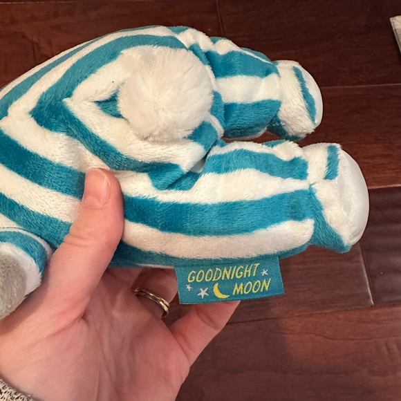 Goodnight Moon Rabbit - Picture 3 of 3